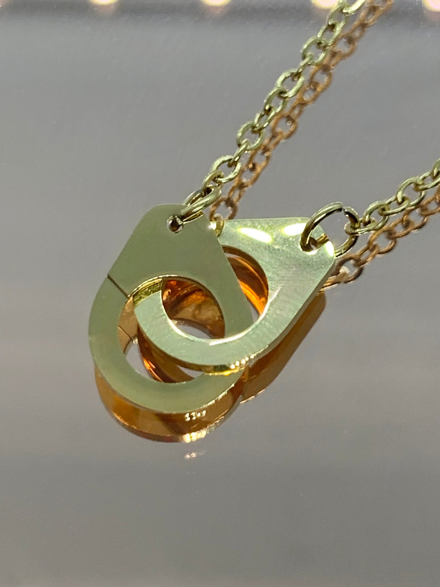 Collier "Attache-moi"