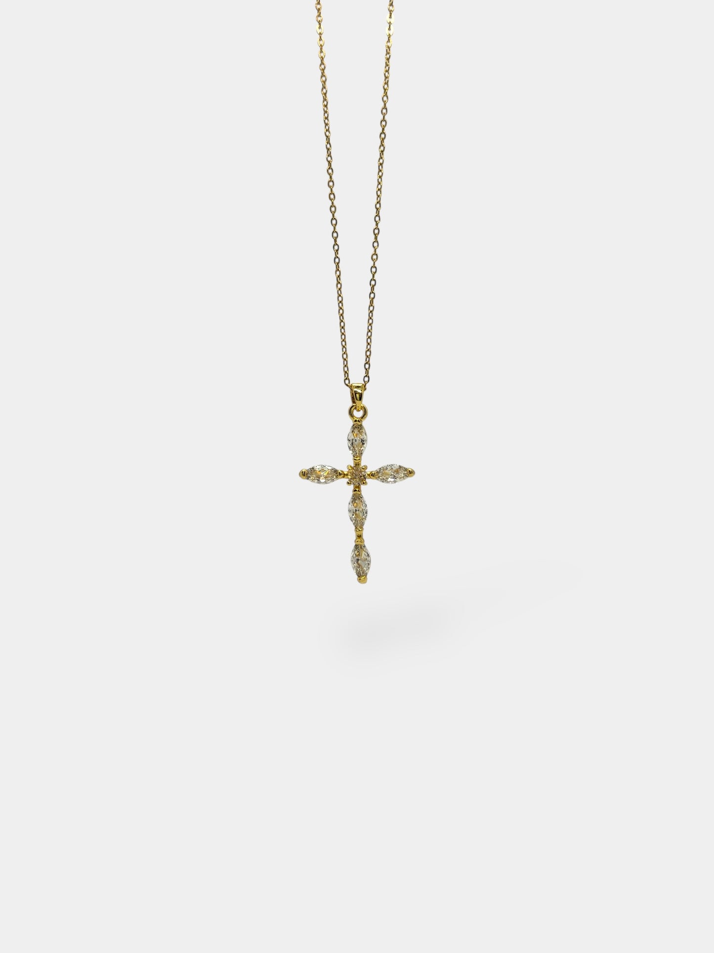 Collier "Jesus loves you"