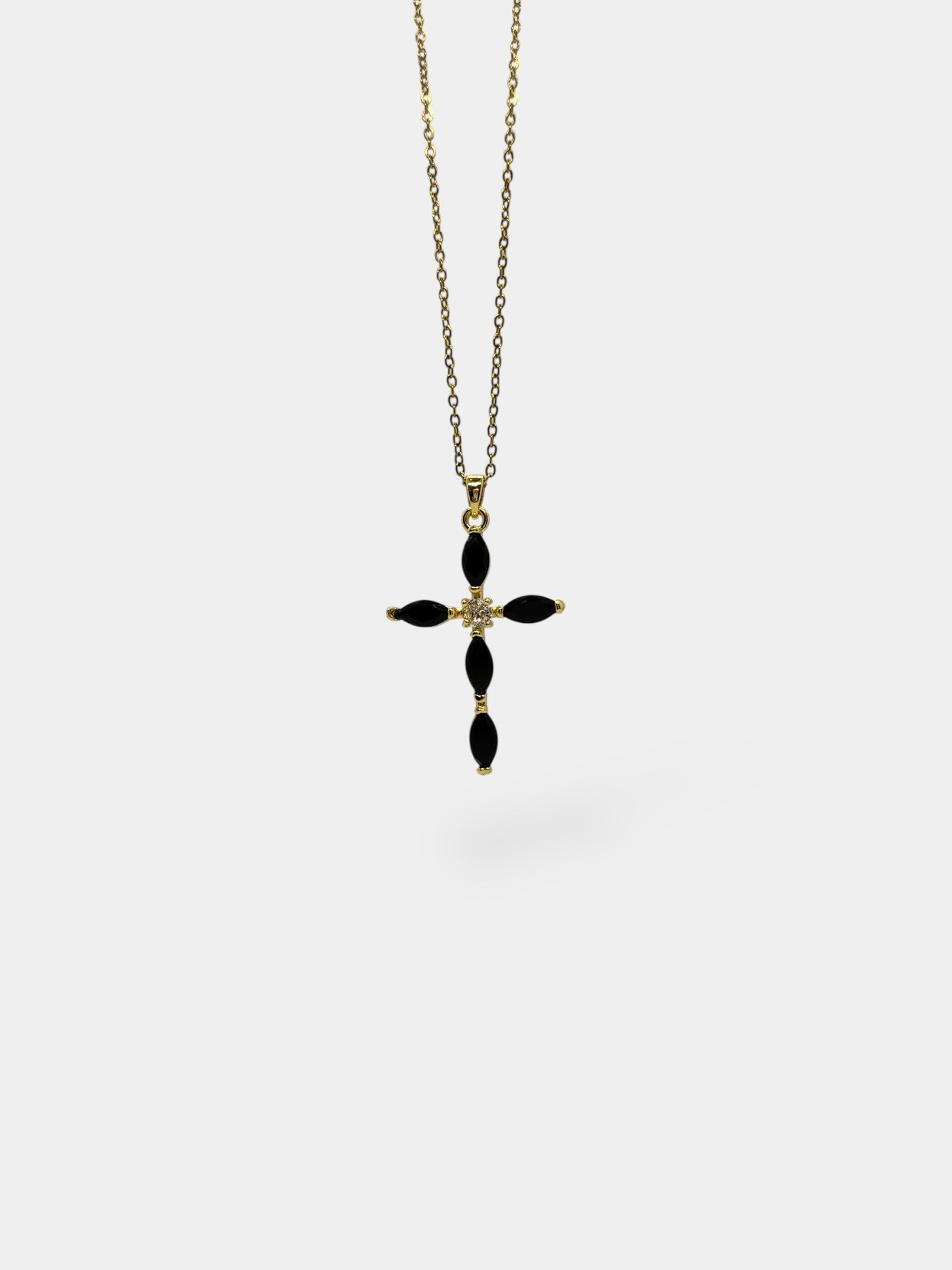 Collier "Jesus loves you"